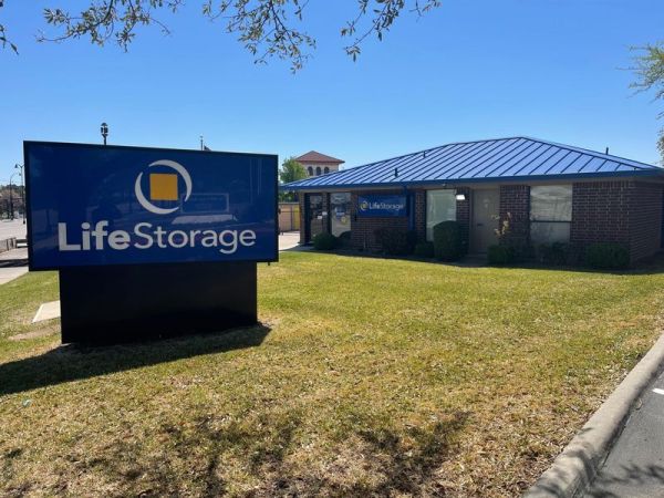 Extra Space Storage - 3785 - Arlington - Lamar Blvd