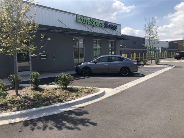 Extra Space Storage - 7608 - Hammond - 165th St