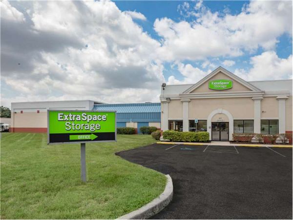 Extra Space Storage - 8605 - Baltimore - Shannon Drive