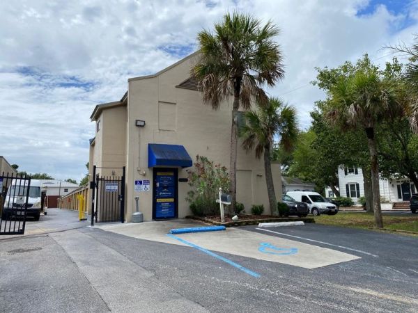 Extra Space Storage - 3000 - Mt Pleasant - Center Street Ext