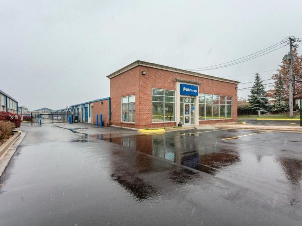 Extra Space Storage - 3308 - Schaumburg - Plum Grove Rd