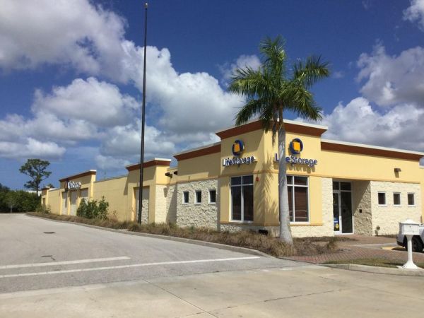 Extra Space Storage - 3604 - Venice - Center Rd