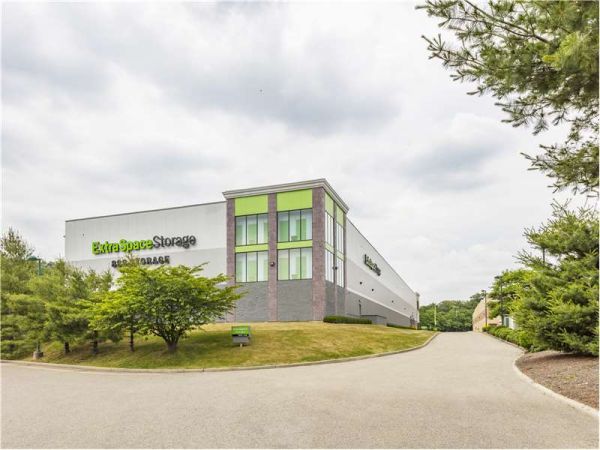 Extra Space Storage - 1726 - Riverdale - SR-23