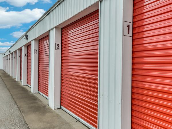 Storage King USA - 071 - Rosenberg - Avenue H