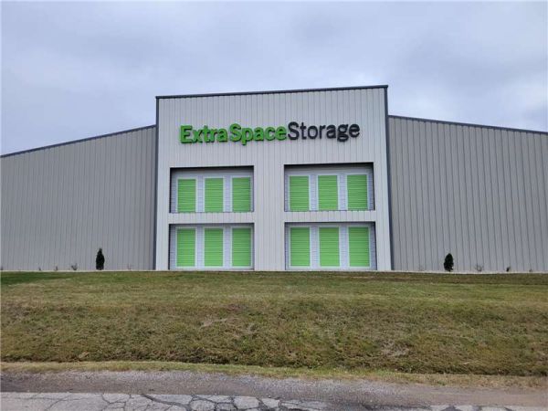 Extra Space Storage - 7868 - Appleton - Stoney Brook Rd