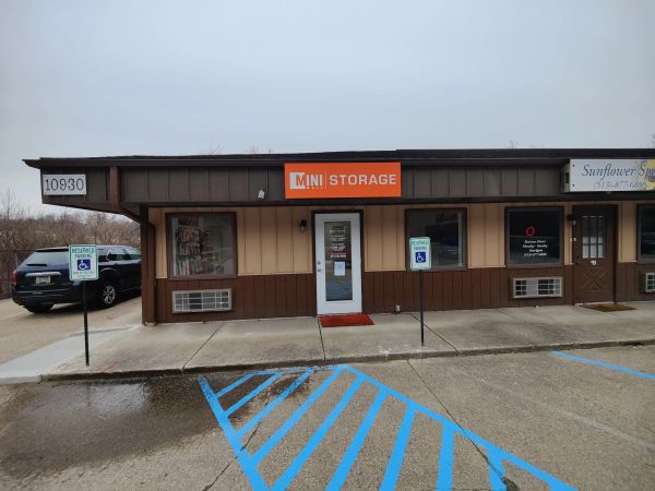 Mini Mall Storage - Loveland
