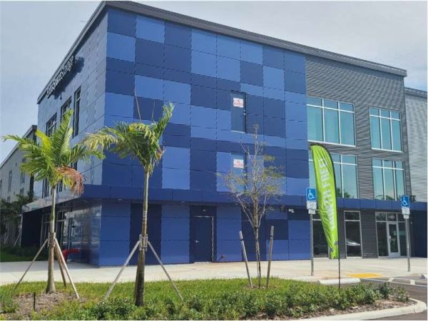 Extra Space Storage - 7243 - Pembroke Pines - Pines Blvd
