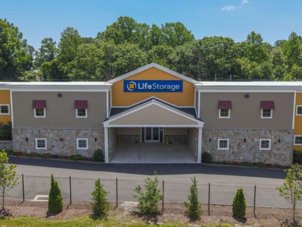 Extra Space Storage - 4183 - Old Saybrook - Spencer Plains Rd