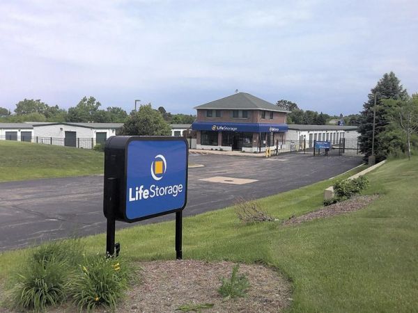 Extra Space Storage - 3696 - Lake Zurich - Rand Rd