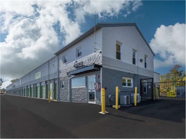 Extra Space Storage - 0535 - Abington - Bedford St