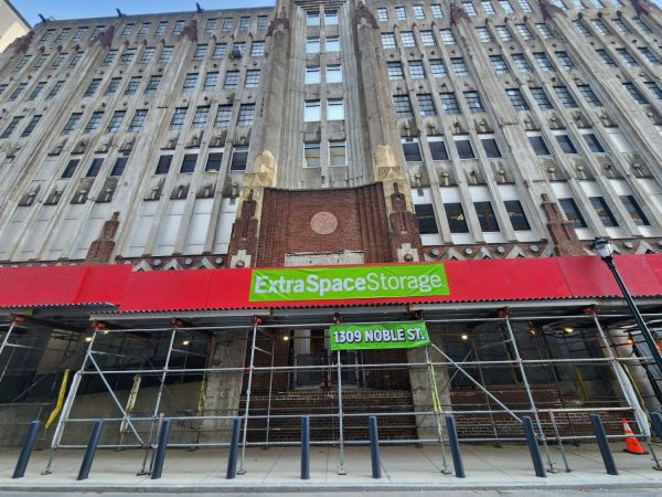 Extra Space Storage - 7796 - Philadelphia - Noble St