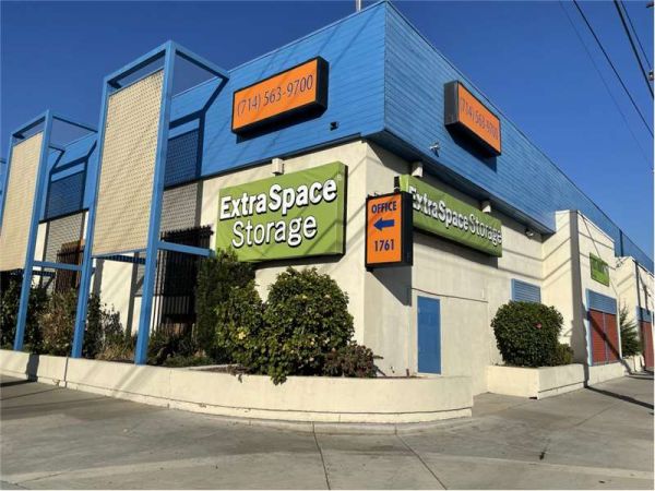 Extra Space Storage - 1974 - Anaheim - Katella Ave