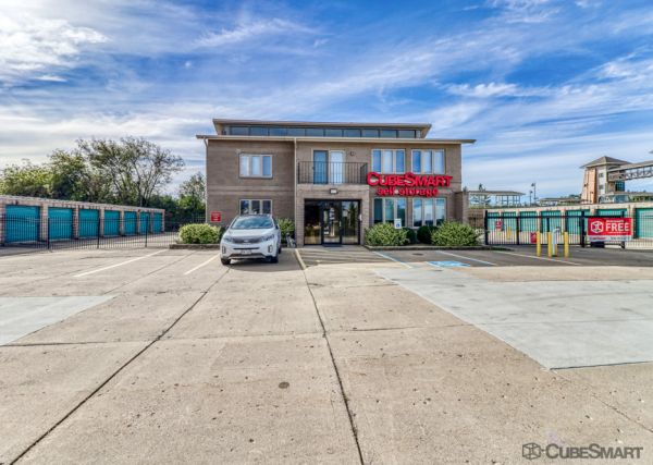 CubeSmart Self Storage WI Sturtevant Wisconsin Street