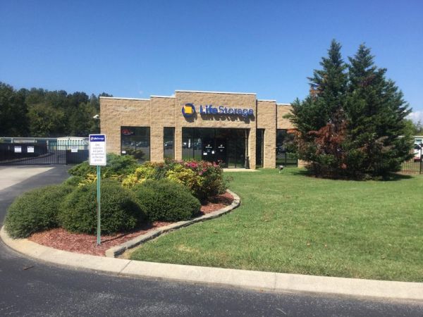 Extra Space Storage - 3235 - Chattanooga - Lee Highway