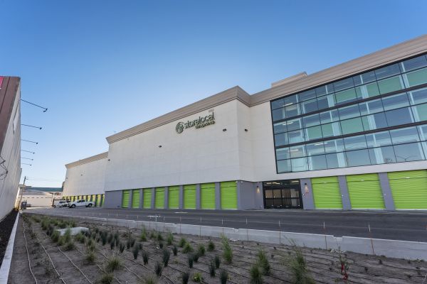 Storelocal Storage Co-op - Oakland