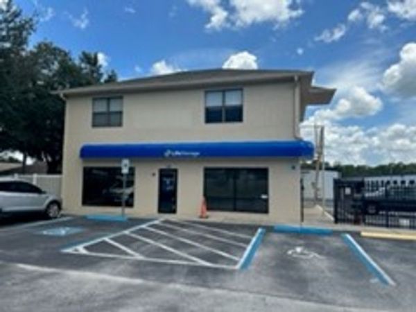 Extra Space Storage - 3682 - Spring Hill - Barclay Ave