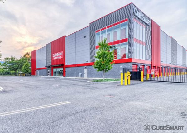 CubeSmart Self Storage - NY Bethpage Stewart
