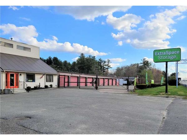 Extra Space Storage - 7763 - Foxboro - Washington St