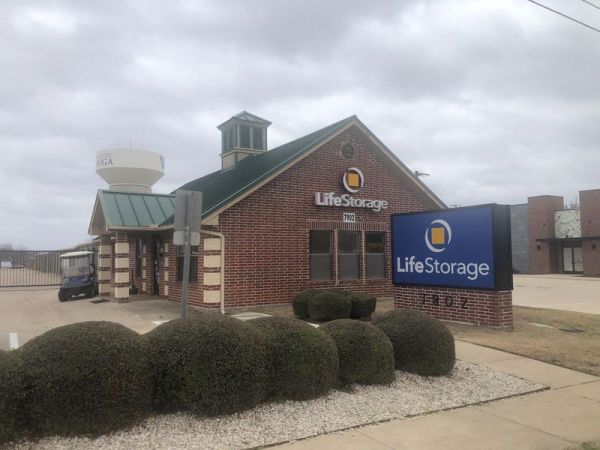 Extra Space Storage - 3793 - Watauga - Denton Hwy