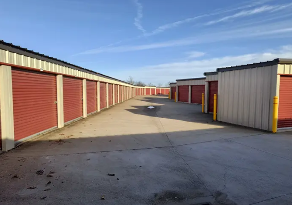 Mini Mall Storage - Parkersburg - Emerson