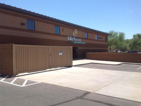 Extra Space Storage - 3810 - Scottsdale - Bell Rd