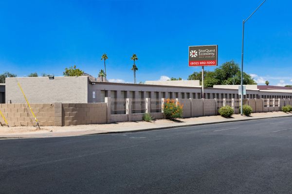 StorQuest Economy - Phoenix / Bell