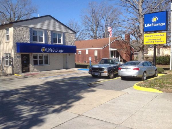 Extra Space Storage - 3036 - Newport News - 10429 Jefferson Avenue