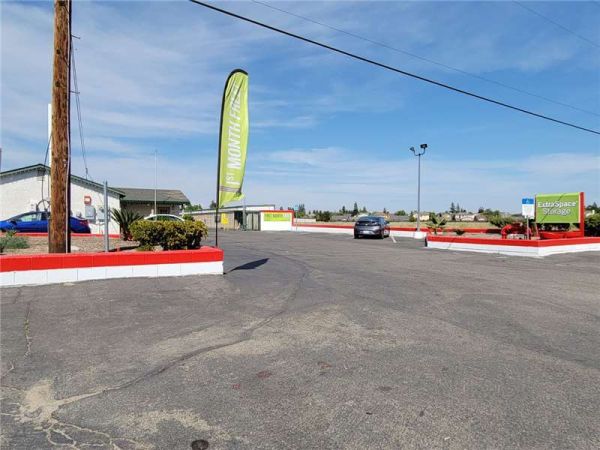 Extra Space Storage - 7939 - Turlock - Golden State Blvd