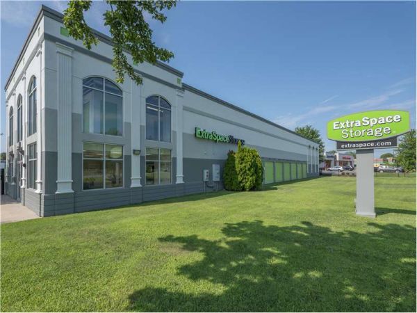 Extra Space Storage - 1398 - Centereach - Middle Country Rd