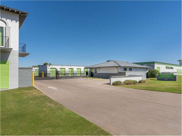Extra Space Storage - 0226 - Tempe - West Southern Ave