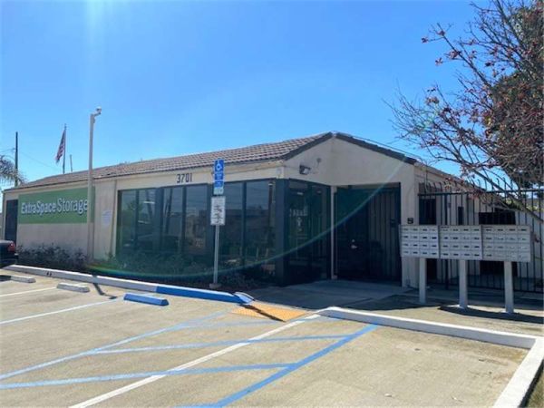 Extra Space Storage - 1982 - Redondo Beach - Inglewood Ave