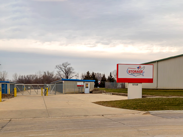 Storage Rentals of America - Cedar Falls - Westminster Dr.