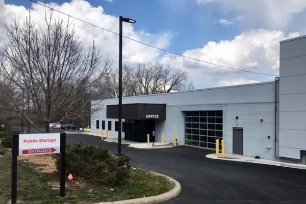 Public Storage - Minneapolis - 3216 Winnetka Ave N