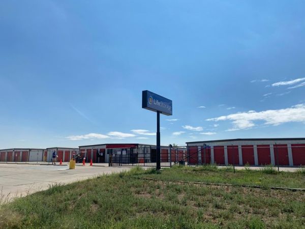 Extra Space Storage - 3637 - Brighton - Baseline Rd