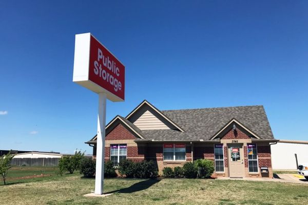 Public Storage - Edmond - 3745 NW 166th St