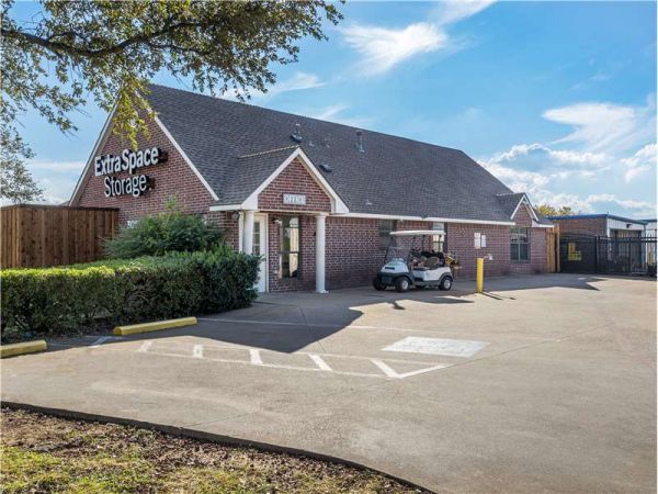 Extra Space Storage - 7282 - Mesquite - Big Town Blvd
