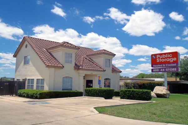 Public Storage - San Antonio - 2550 Thousand Oaks Dr