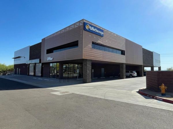 Extra Space Storage - 3912 - Scottsdale - Scottsdale Rd