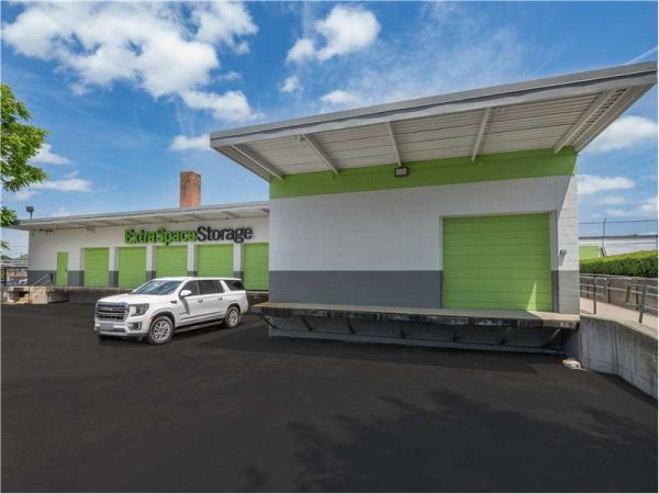 Extra Space Storage - 0735 - Newton - Bridge St