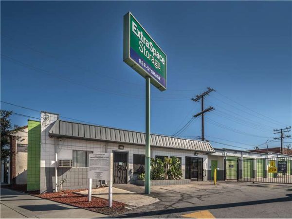 Extra Space Storage - 1031 - Glendale - San Fernando Road