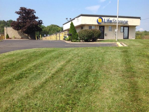 Extra Space Storage - 3129 - Warren - Elm Rd