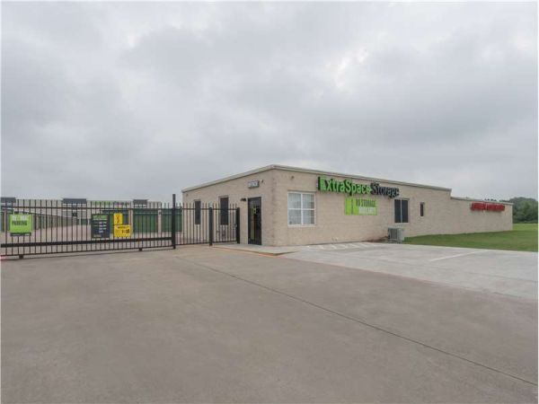 Extra Space Storage - 7067 - Seagoville - N Highway 175