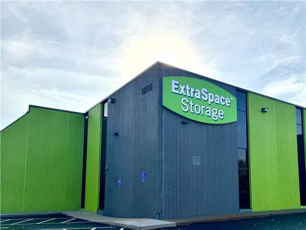 Extra Space Storage - 6197 - Plymouth - 32nd Ave N