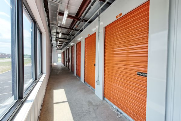 Prestige Storage - Lewis Center