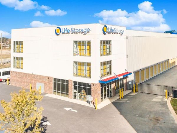 Extra Space Storage - 3536 - Greenville - Honbarrier Dr