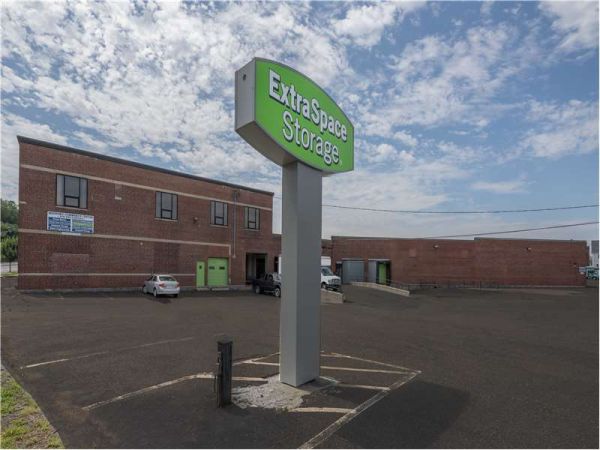 Extra Space Storage - 7237 - Medford - Fellsway
