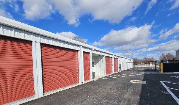 RHW Capital Management Group LLC - Store Here - Groveport LLC