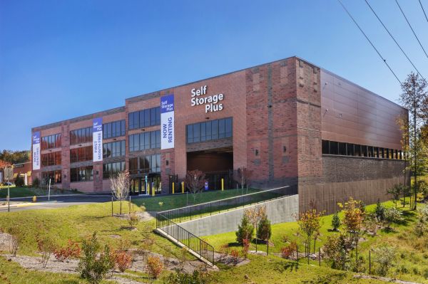 Self Storage Plus - Dale City - 13690 Mapledale Avenue