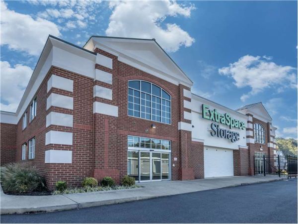 Extra Space Storage - 7490 - Williamsburg - Merrimac Trl
