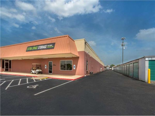 Extra Space Storage - 1550 - Killeen - Jasper Rd